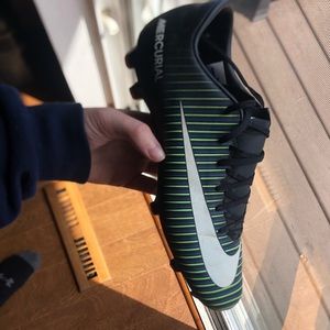 Men’s Nike soccer cleats